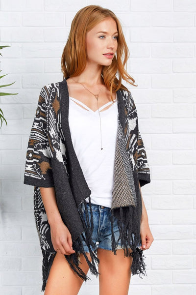 Flutter Free Jacquard Knitting Poncho